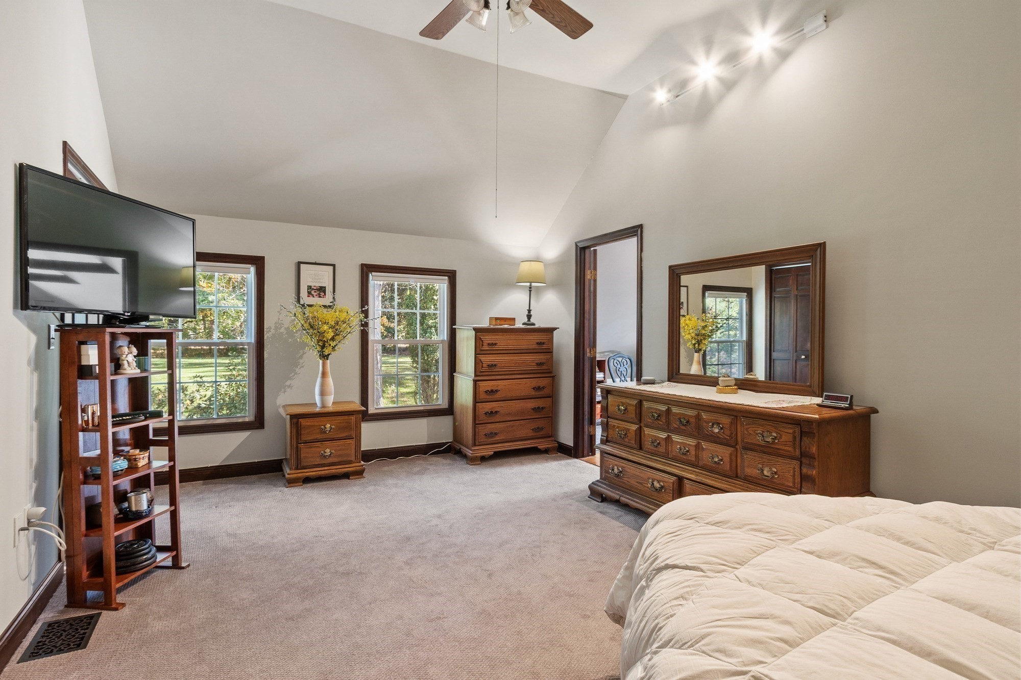 643 Harvard Road Lancaster, MA 01523 - Photo 37 of 42 Gallery Image 37