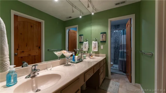 $525,000 | 70 Sunrise Ridge Drive, Unit 3A, Sunrise Beach, MO 65079