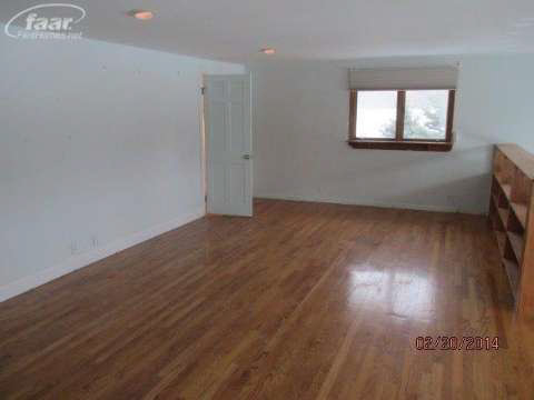 6067 East Frances Road Mount Morris, MI 48458 - Photo 8 of 24 20394886-7.JPG