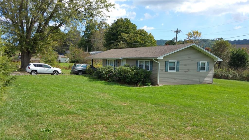 243-245 Bamboo Road Boone, NC 28607 - Photo 7 of 13 Gallery Image 7