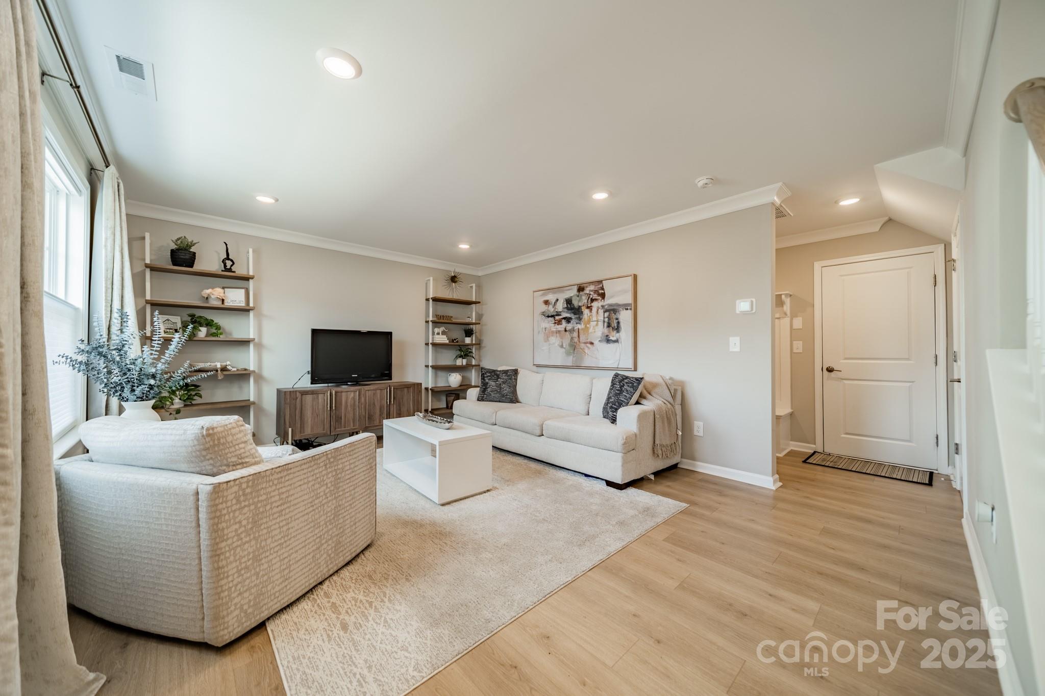 5013 Nestling Spring Street Charlotte, NC 28205 - Photo 4 of 42