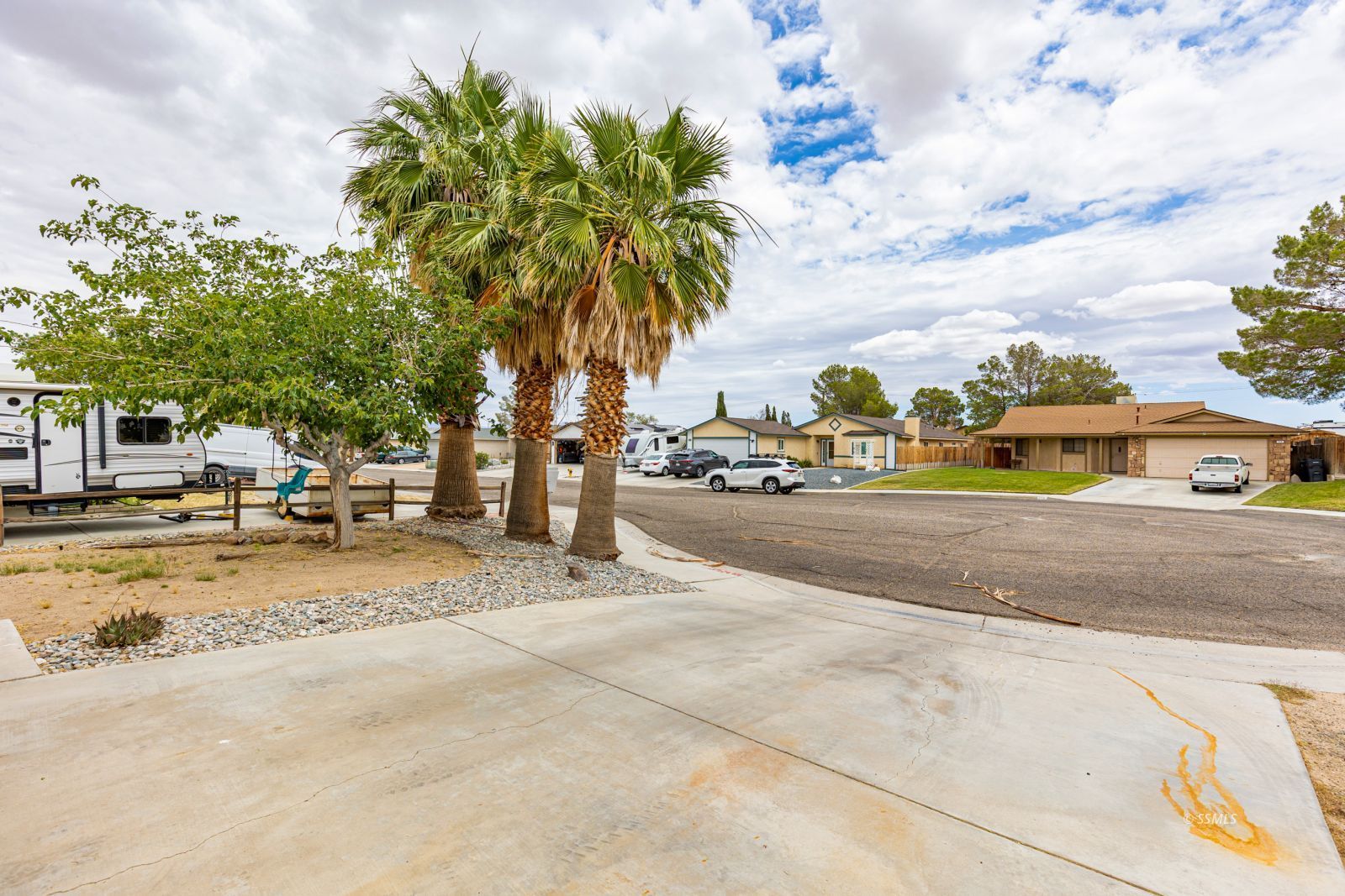 317 Sims Street Ridgecrest, CA 93555 - Photo 5 of 30