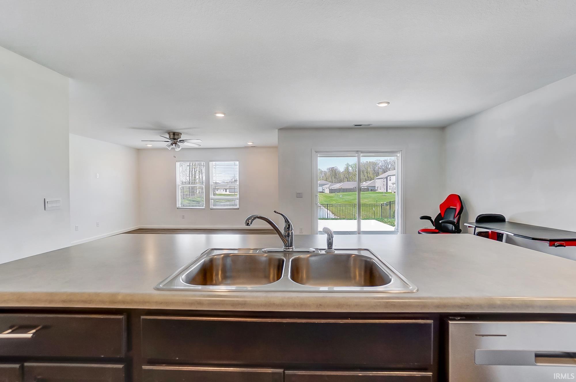 1245 Mount Isa Place Fort Wayne, IN 46845 - Photo 13 of 36