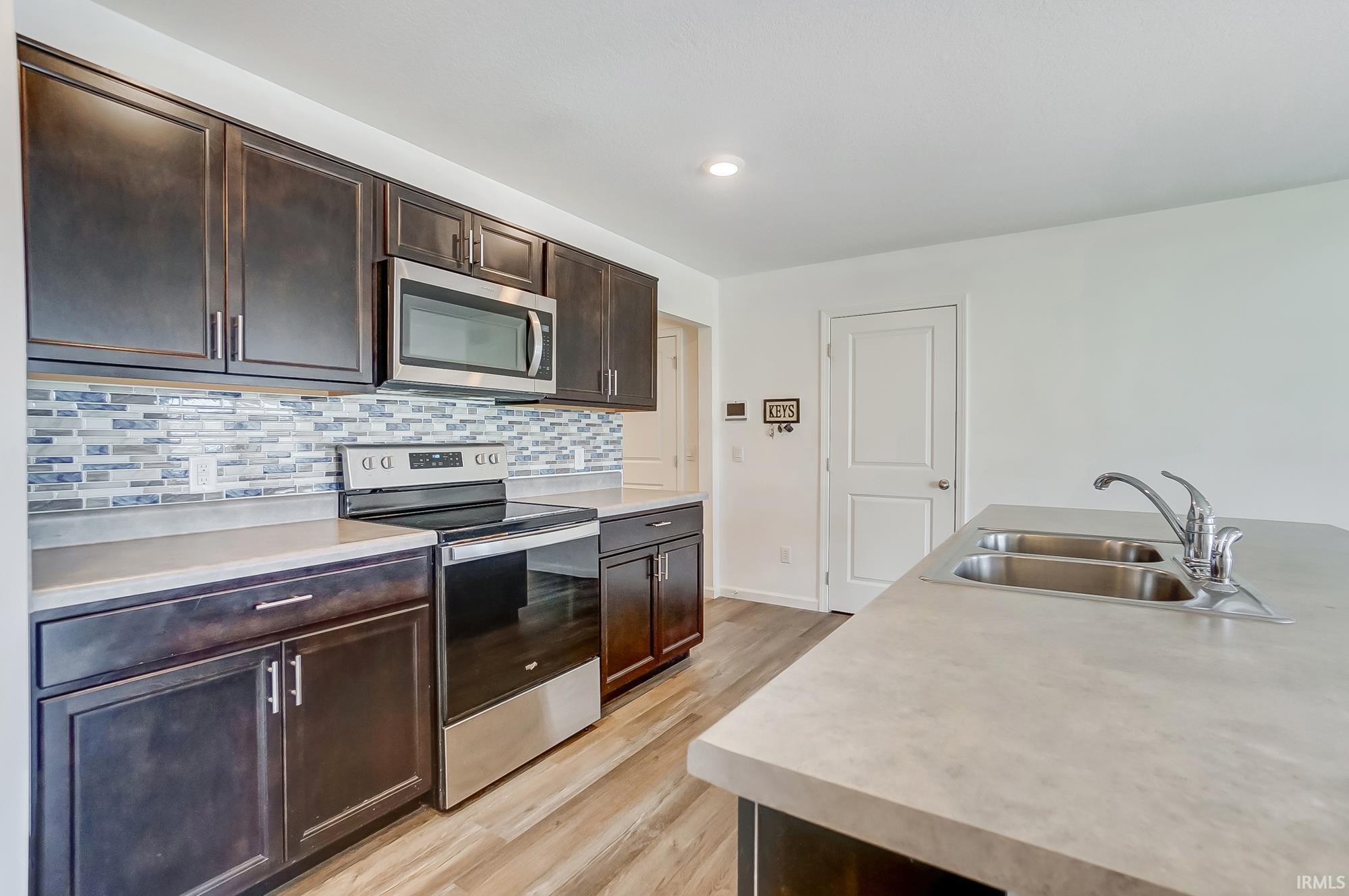 1245 Mount Isa Place Fort Wayne, IN 46845 - Photo 9 of 36