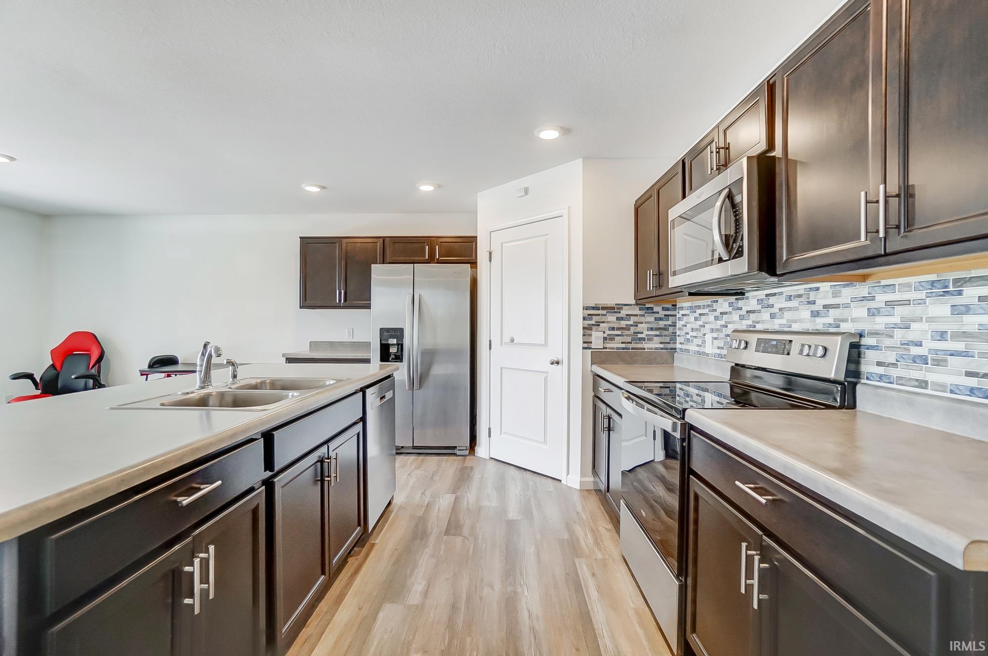 1245 Mount Isa Place Fort Wayne, IN 46845 - Photo 10 of 36