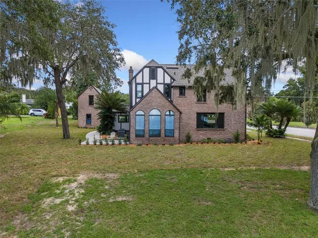 $765,000 | 1689 Lakeshore Drive, Eustis, FL 32726