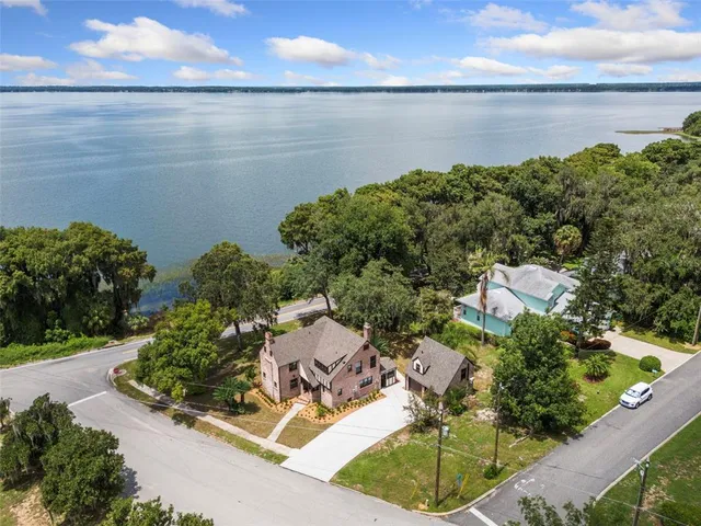 $765,000 | 1689 Lakeshore Drive, Eustis, FL 32726