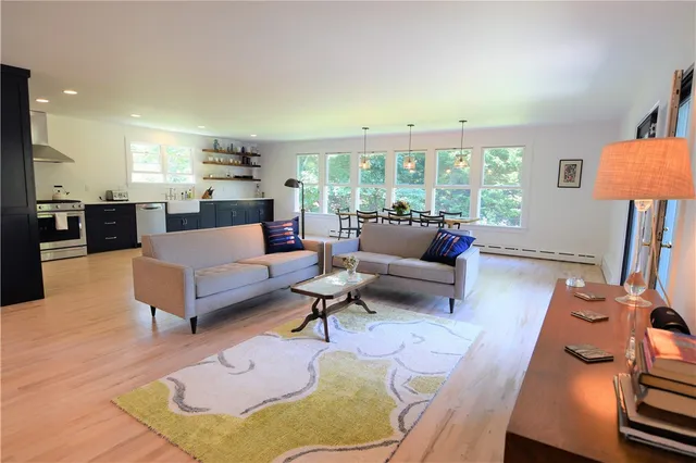 $4,500 | 197 Coggeshall Avenue, Newport, RI 02840