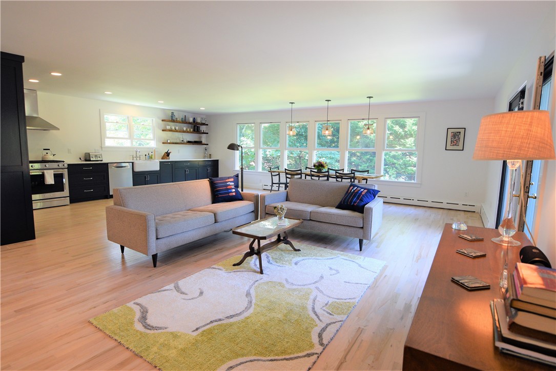 197 Coggeshall Avenue Newport, RI 02840 - Photo 19 of 45