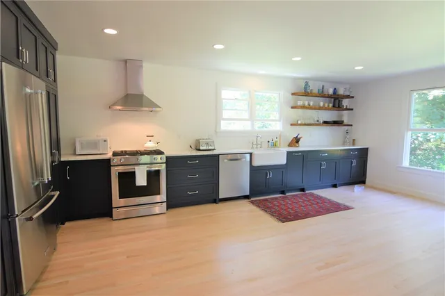 $4,500 | 197 Coggeshall Avenue, Newport, RI 02840