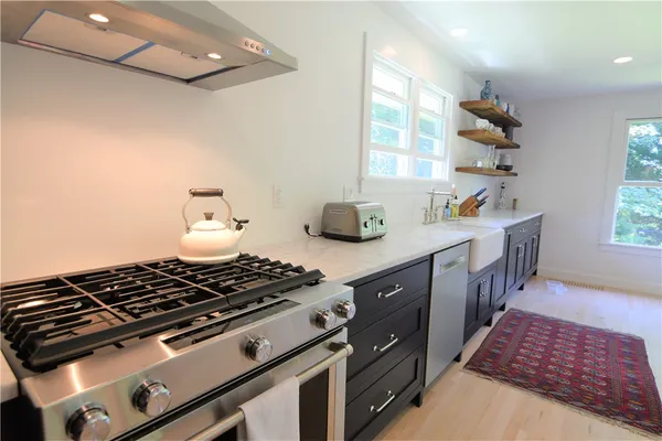 $4,500 | 197 Coggeshall Avenue, Newport, RI 02840