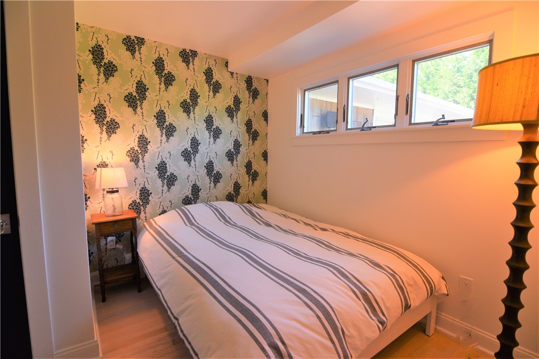 197 Coggeshall Avenue Newport, RI 02840 - Photo 29 of 45