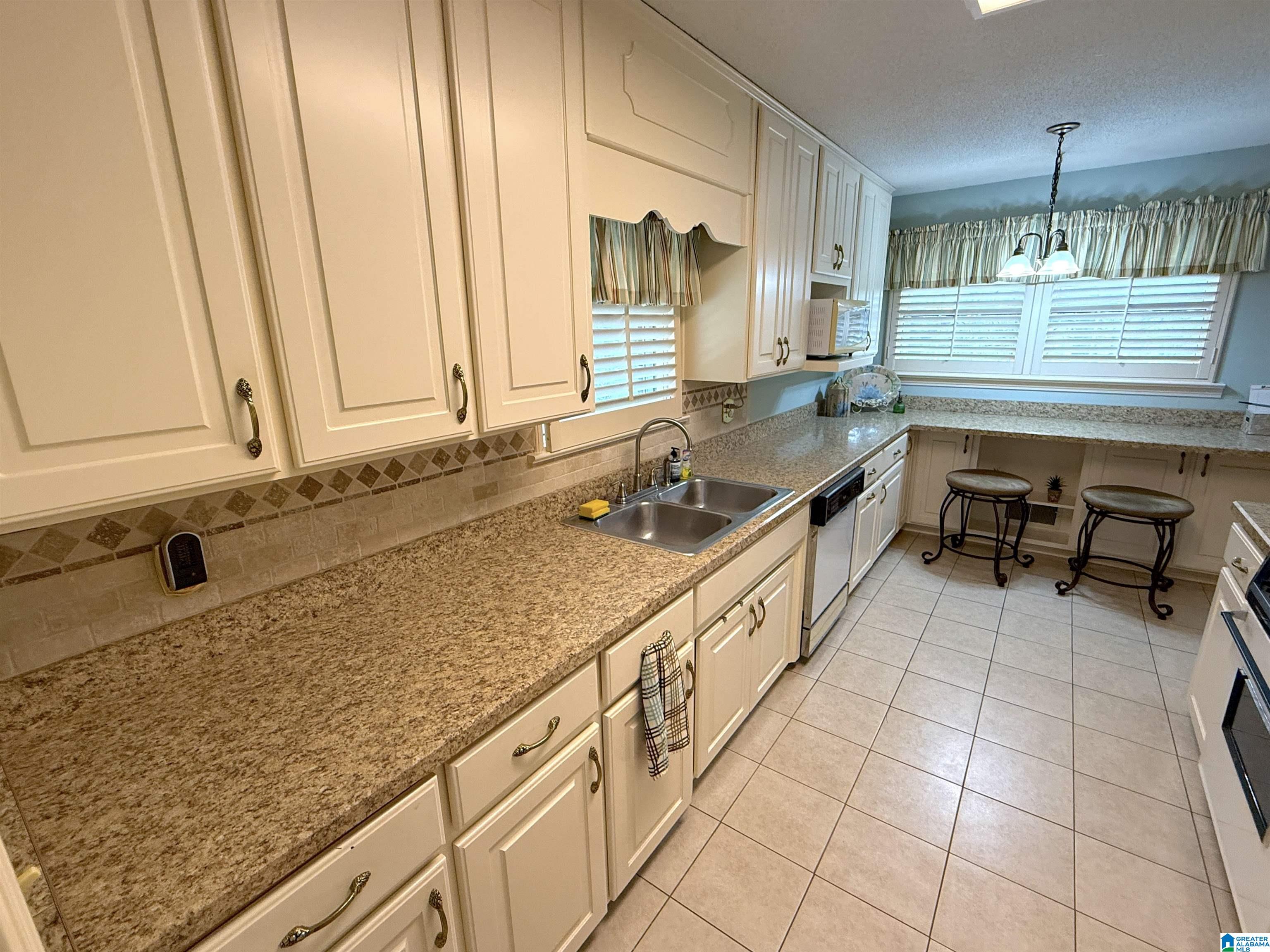 136 Treasure Trail Gardendale, AL 35071 - Photo 15 of 34