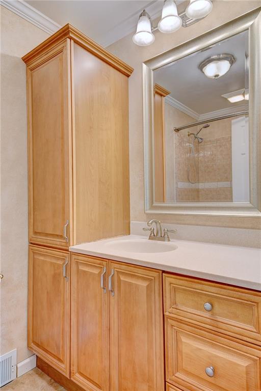 2325 Haymaker Road Monroeville, PA 15146 - Photo 10 of 25 Master Bath