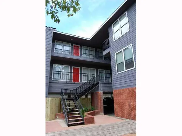 $1,900 | 2804 Rio Grande Street, Unit 307, Austin, TX 78705