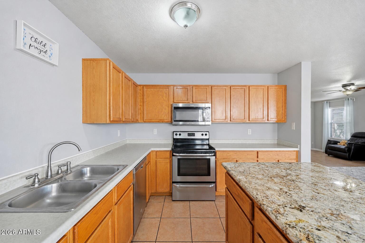 3247 South Bowman Road Apache Junction, AZ 85119 - Photo 6 of 19 Kitchen