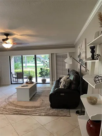 $2,500 | 36750 US Highway 19 North, Unit 19115, Palm Harbor, FL 34683
