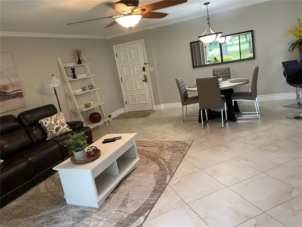 $2,500 | 36750 US Highway 19 North, Unit 19115, Palm Harbor, FL 34683