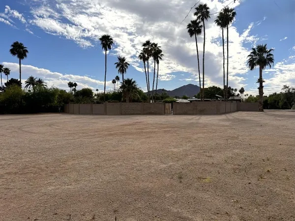$7,400 | 6311 North 74th Street, Scottsdale, AZ 85250