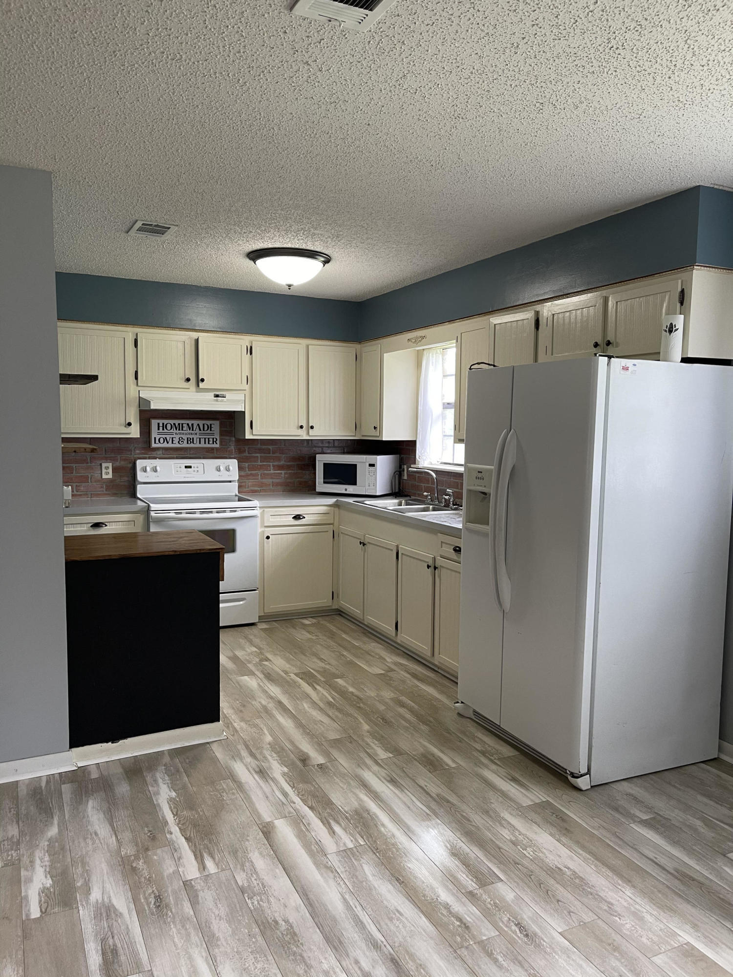 3 O Neal Road Perkinston, MS 39573 - Photo 4 of 12 Casey Johnson - 2B009092-7DD7-464E-B715-