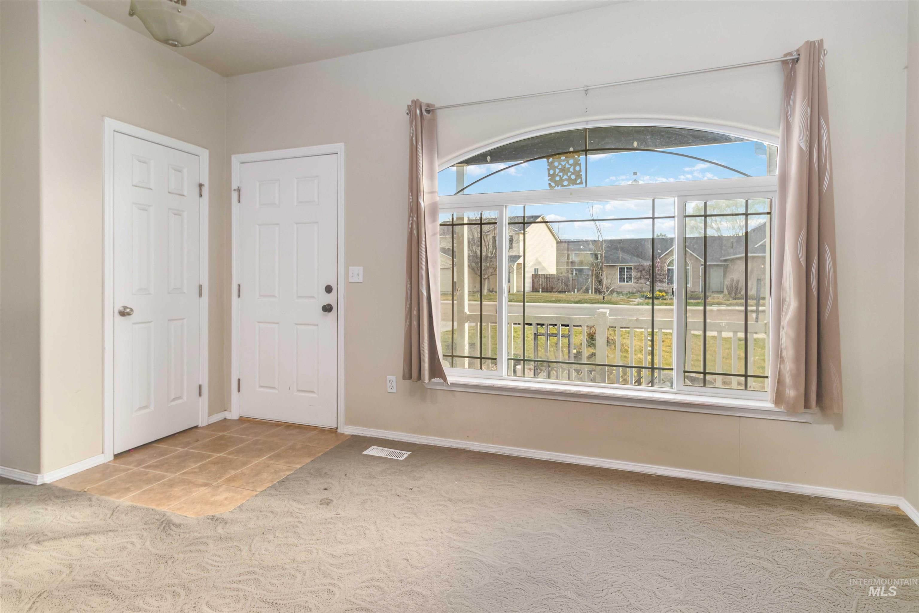 5108 Northrup Way Caldwell, ID 83607 - Photo 10 of 50