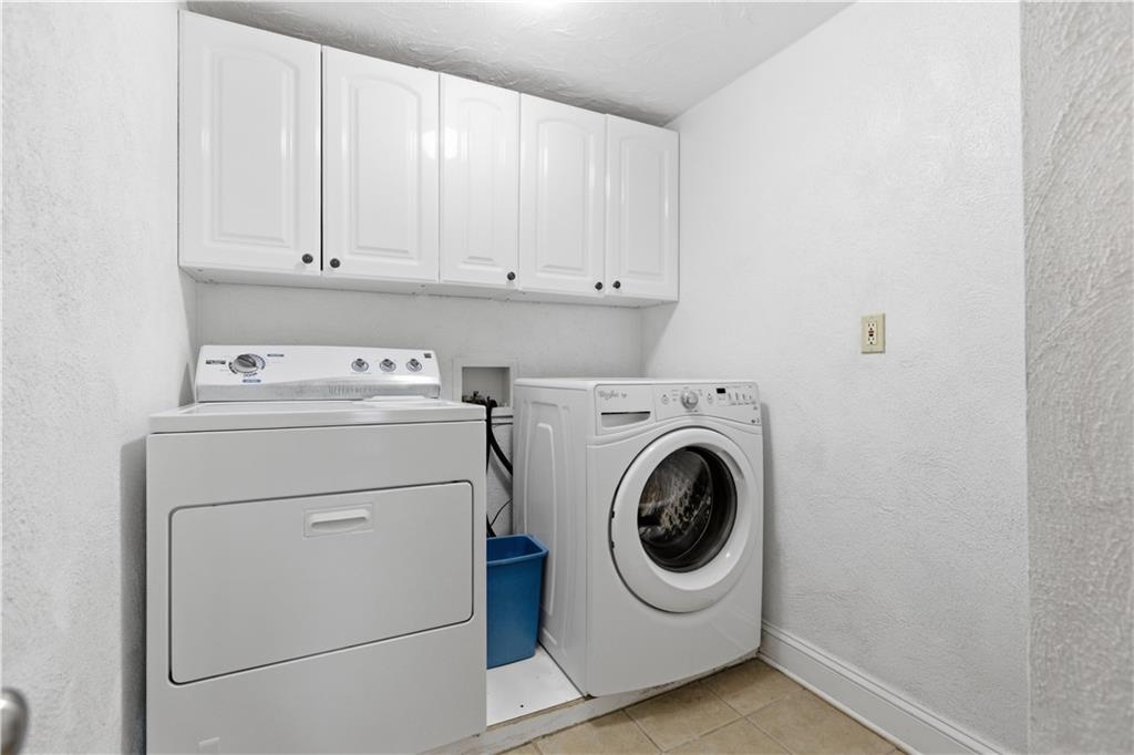 3700 Sandy Hill Road Gibsonia, PA 15044 - Photo 25 of 45 Second floor laundry
