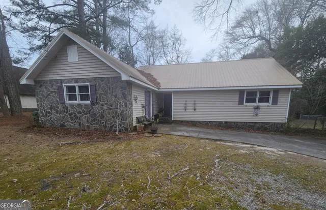 $215,000 | 1407 Rainbow Circle, Griffin, GA 30224