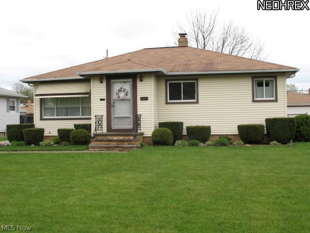 7215 Maplewood Road Parma, OH 44130 - Photo 2 of 14