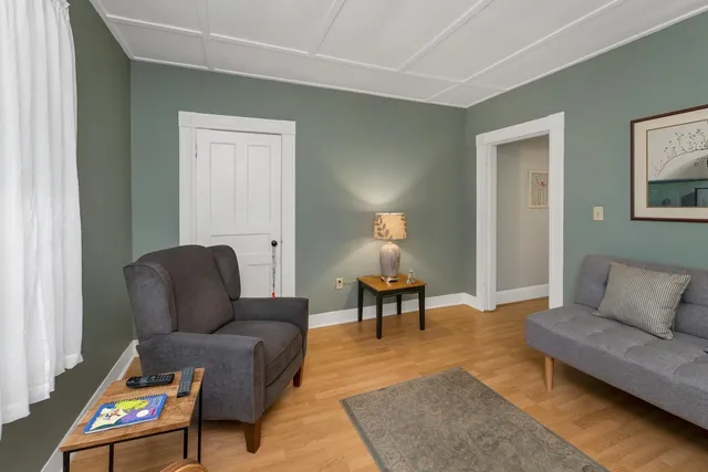 $2,250 | 17 Prospect Street, Unit 2, Pembroke, NH 03275