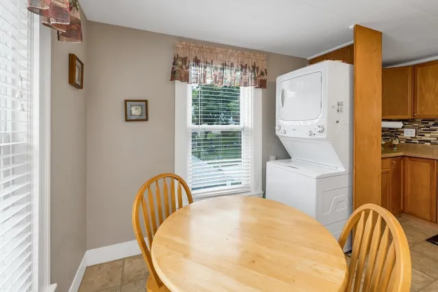 $2,250 | 17 Prospect Street, Unit 2, Pembroke, NH 03275