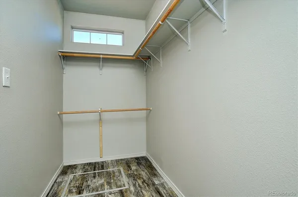 a view of utility room