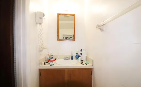 $500 | 2300 Southwest 43rd Street, Unit T3 ROOM C, Gainesville, FL 32607