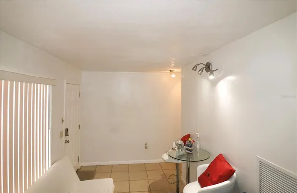 $500 | 2300 Southwest 43rd Street, Unit T3 ROOM C, Gainesville, FL 32607