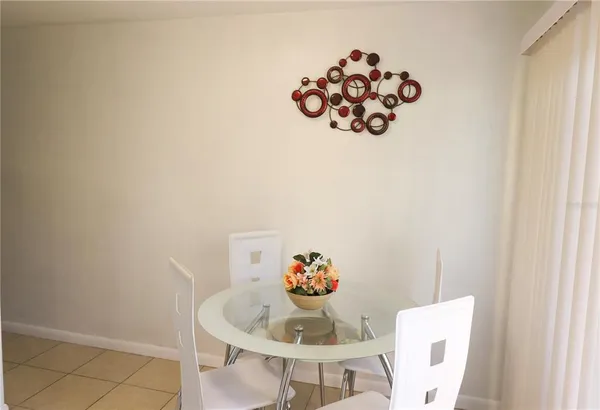 $500 | 2300 Southwest 43rd Street, Unit T3 ROOM C, Gainesville, FL 32607