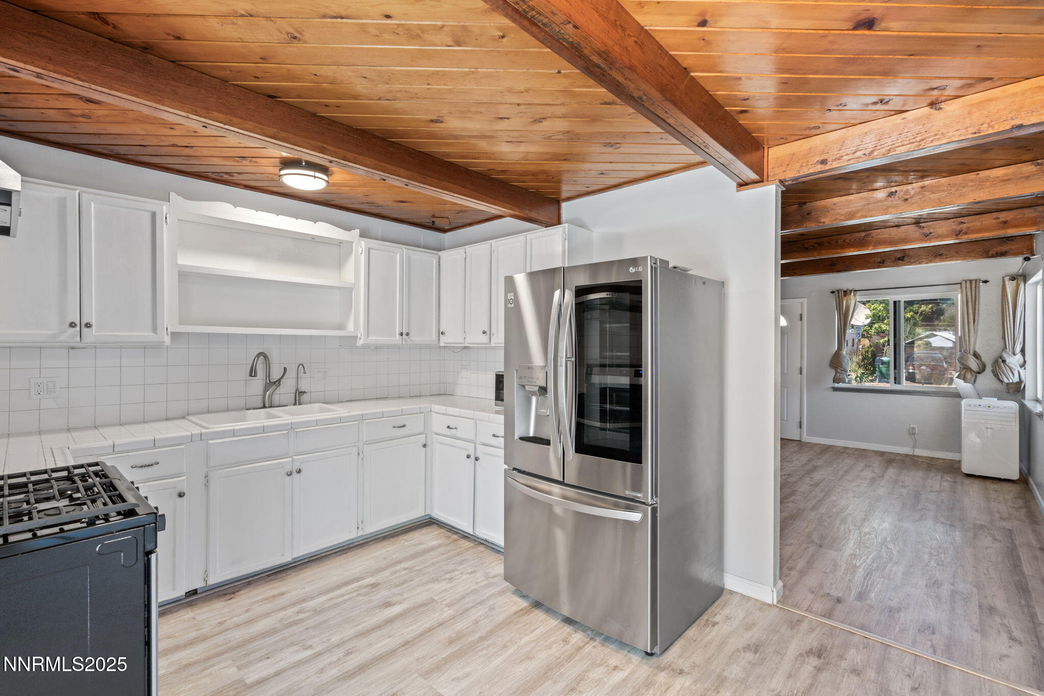 1868 Fife Drive Reno, NV 89512 - Photo 11 of 31 11-web-or-mls-DSC01451