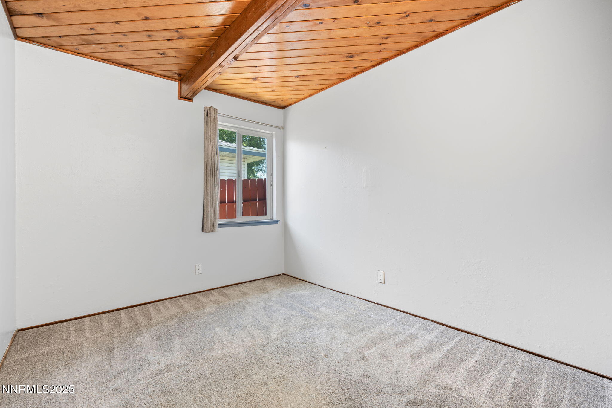 1868 Fife Drive Reno, NV 89512 - Photo 16 of 31 15-web-or-mls-DSC01398