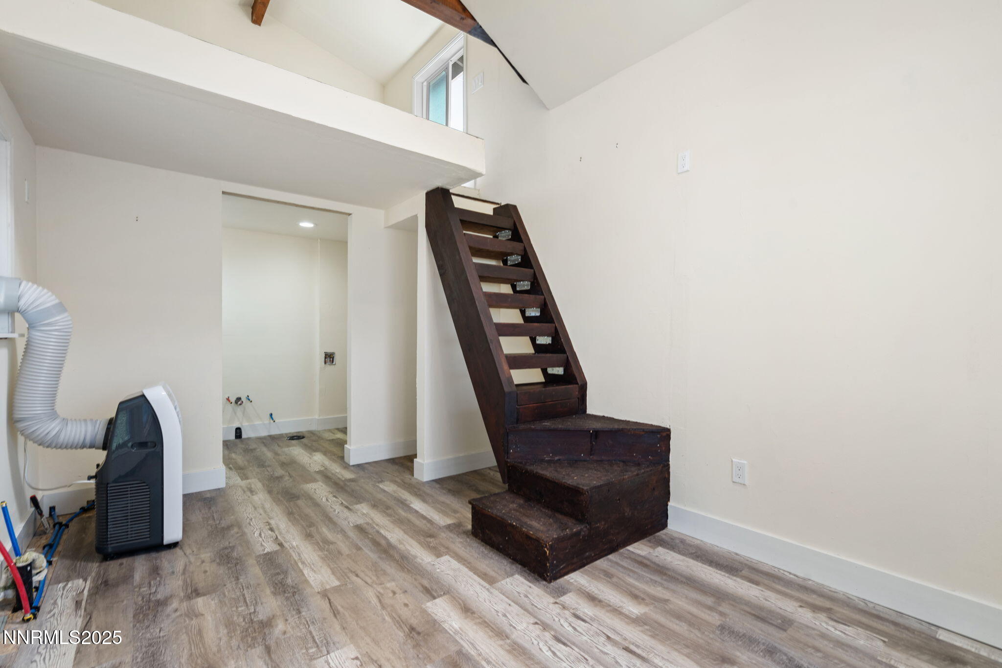 1868 Fife Drive Reno, NV 89512 - Photo 27 of 31 26-web-or-mls-DSC01511