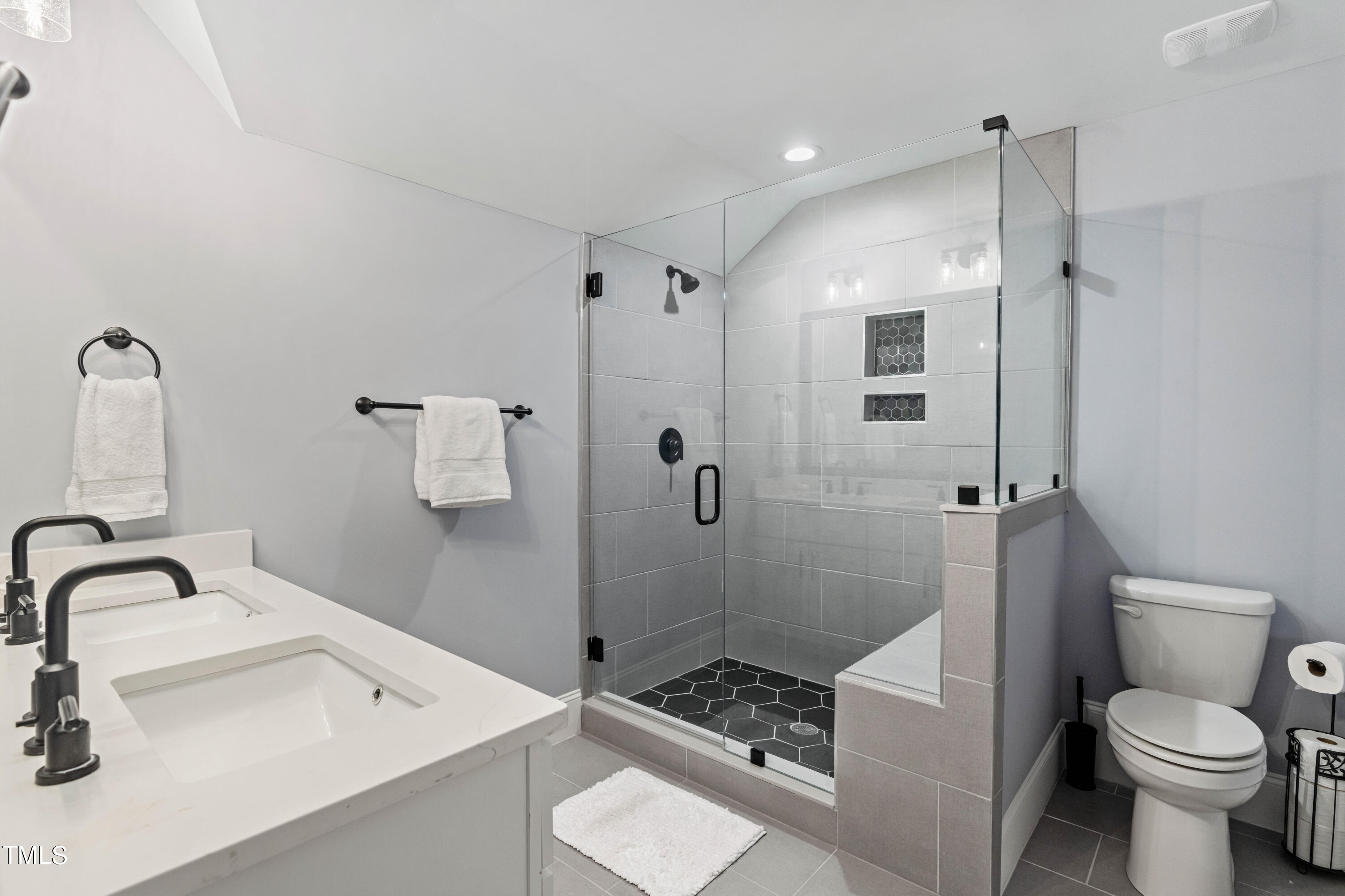 3824 Old Milburnie Road Raleigh, NC 27616 - Photo 26 of 37 2nd Floor Bathroom