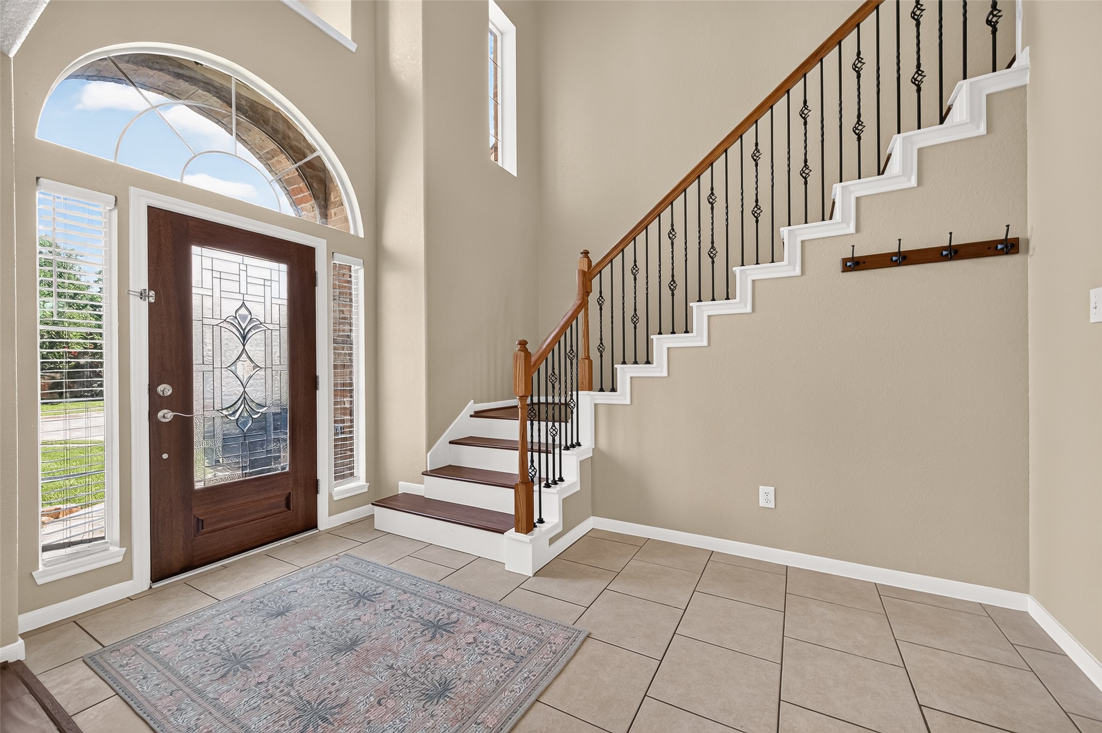 4326 Country Oaks Court Spring, TX 77388 - Photo 5 of 47