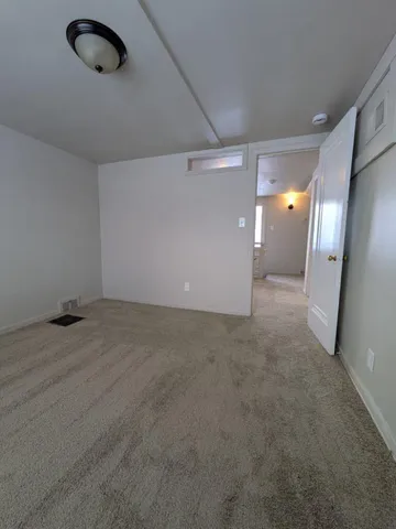 $128,000 | 7528 Hudson Avenue, Warren, MI 48091