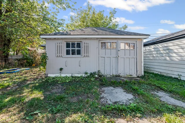 $128,000 | 7528 Hudson Avenue, Warren, MI 48091