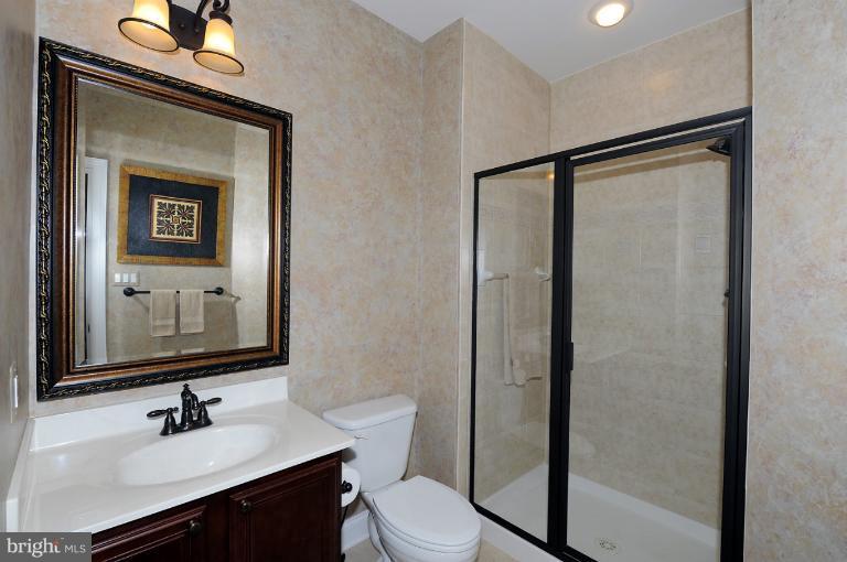 12126 Frederick Road Ellicott City, MD 21042 - Photo 21 of 28 Bath