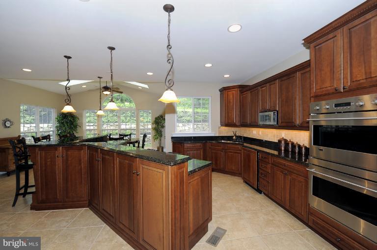 12126 Frederick Road Ellicott City, MD 21042 - Photo 22 of 28 Kitchen