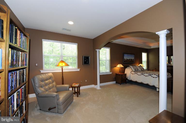 12126 Frederick Road Ellicott City, MD 21042 - Photo 27 of 28 Sitting Room