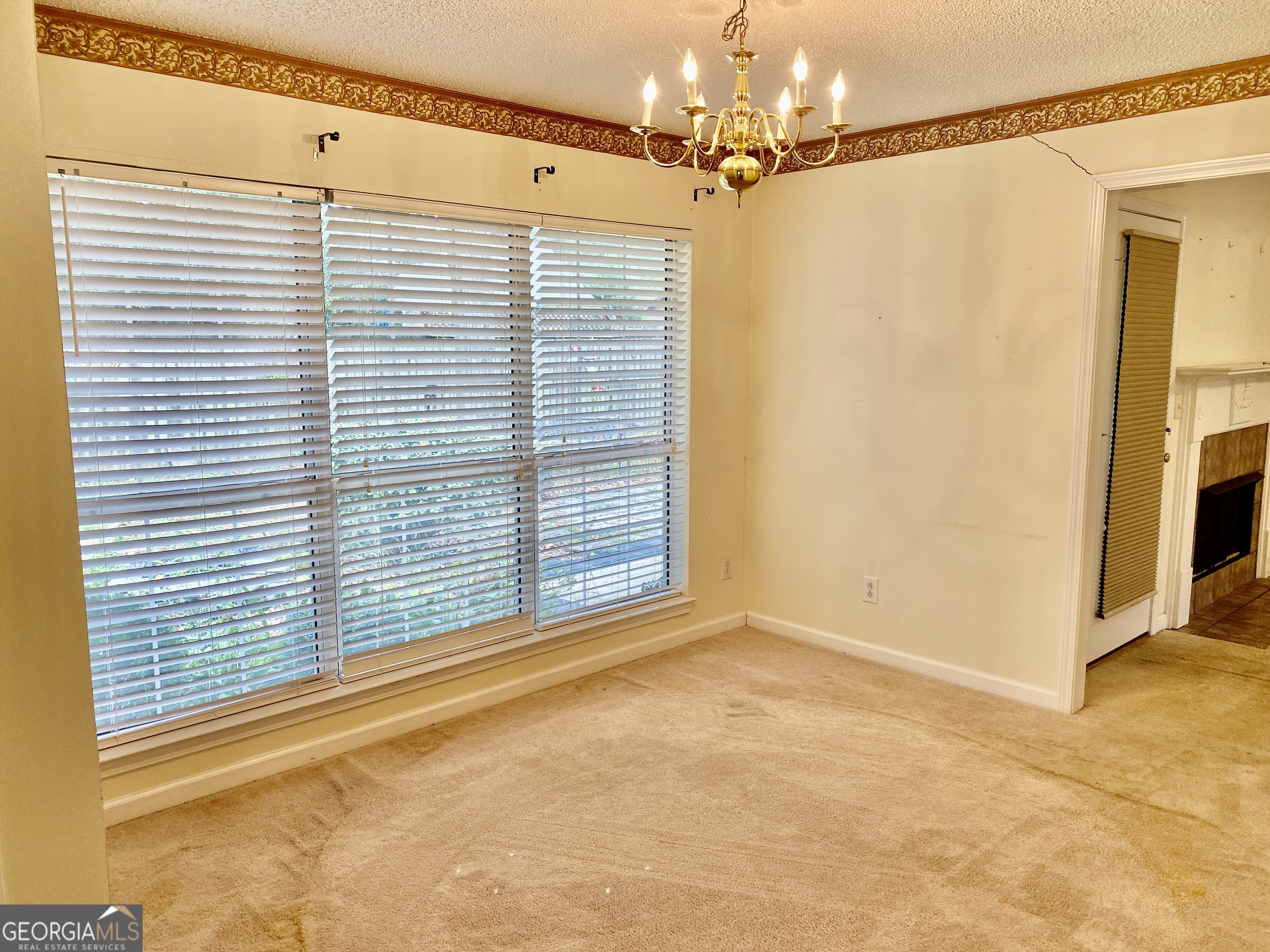 38 Boulder Drive Northwest Rome, GA 30165 - Photo 9 of 21 a view of a livingroom with a window