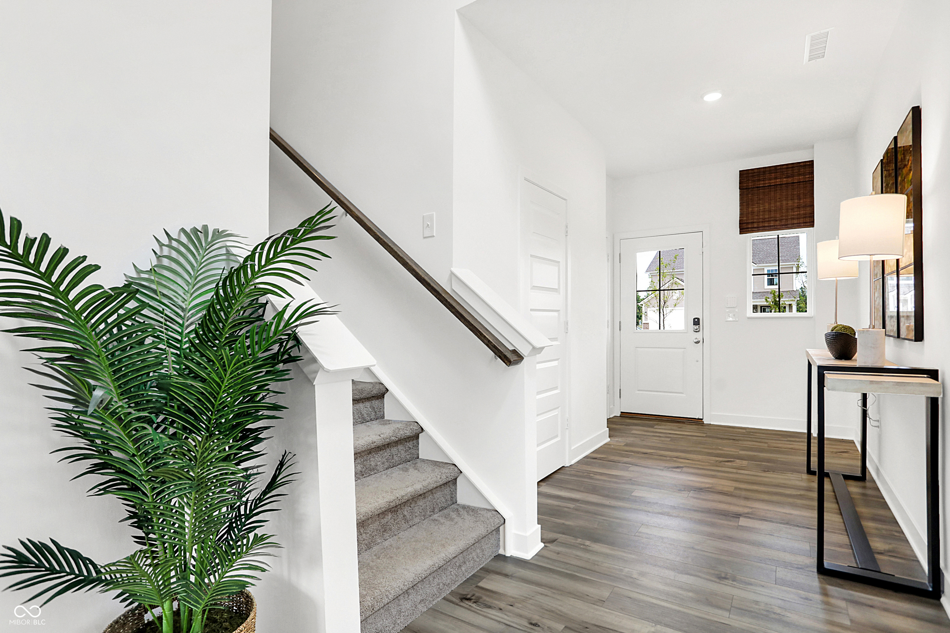 7242 Estes Drive Indianapolis, IN 46239 - Photo 4 of 45