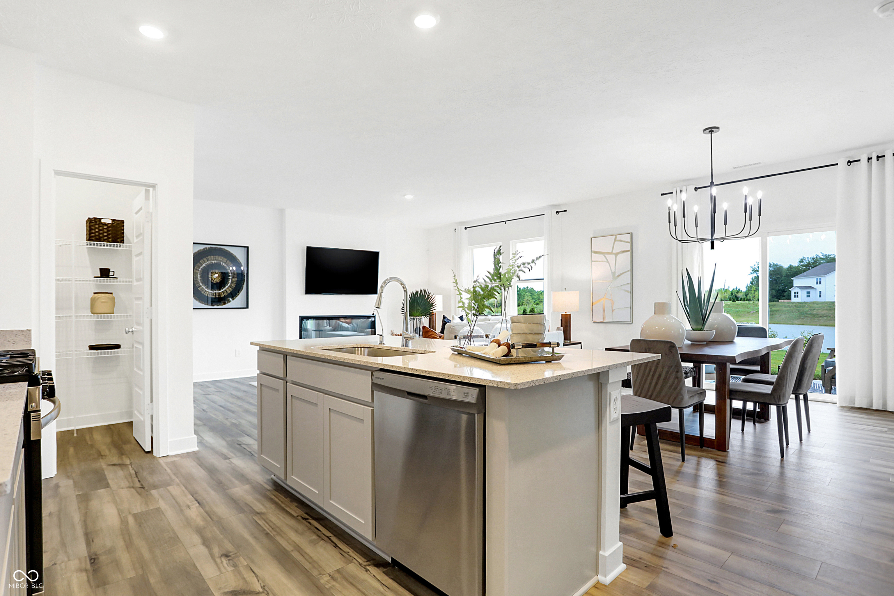 7242 Estes Drive Indianapolis, IN 46239 - Photo 8 of 45