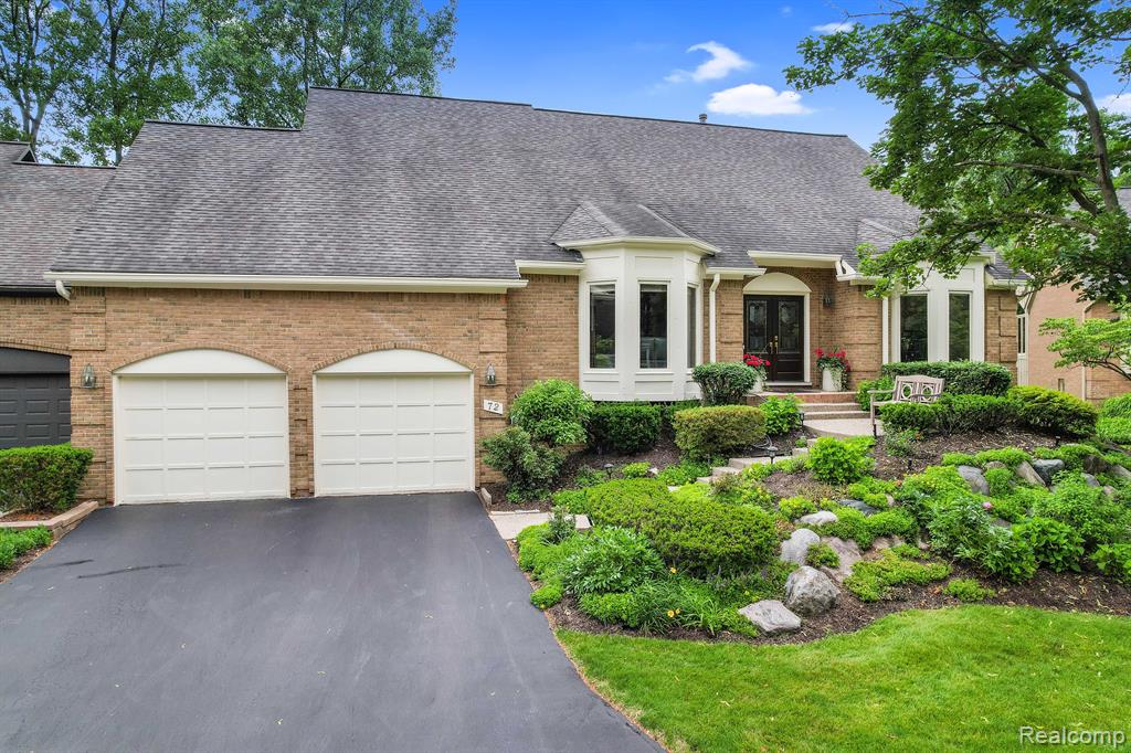 72 Vaughan-Ridge Road Bloomfield Hills, MI 48304 - Photo 2 of 65
