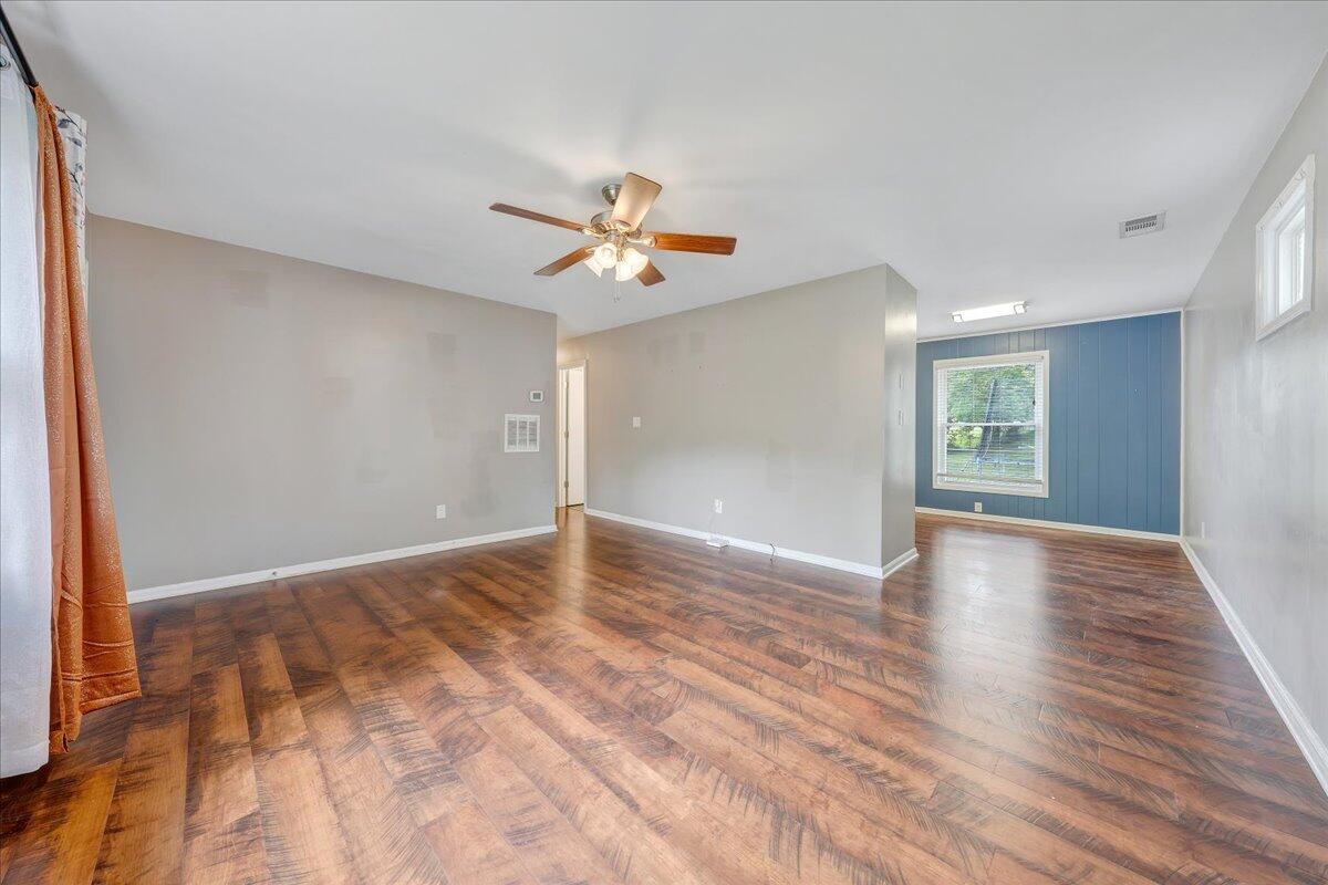 5331 Palm Valley Road Roanoke, VA 24019 - Photo 8 of 27 05-MIB08055