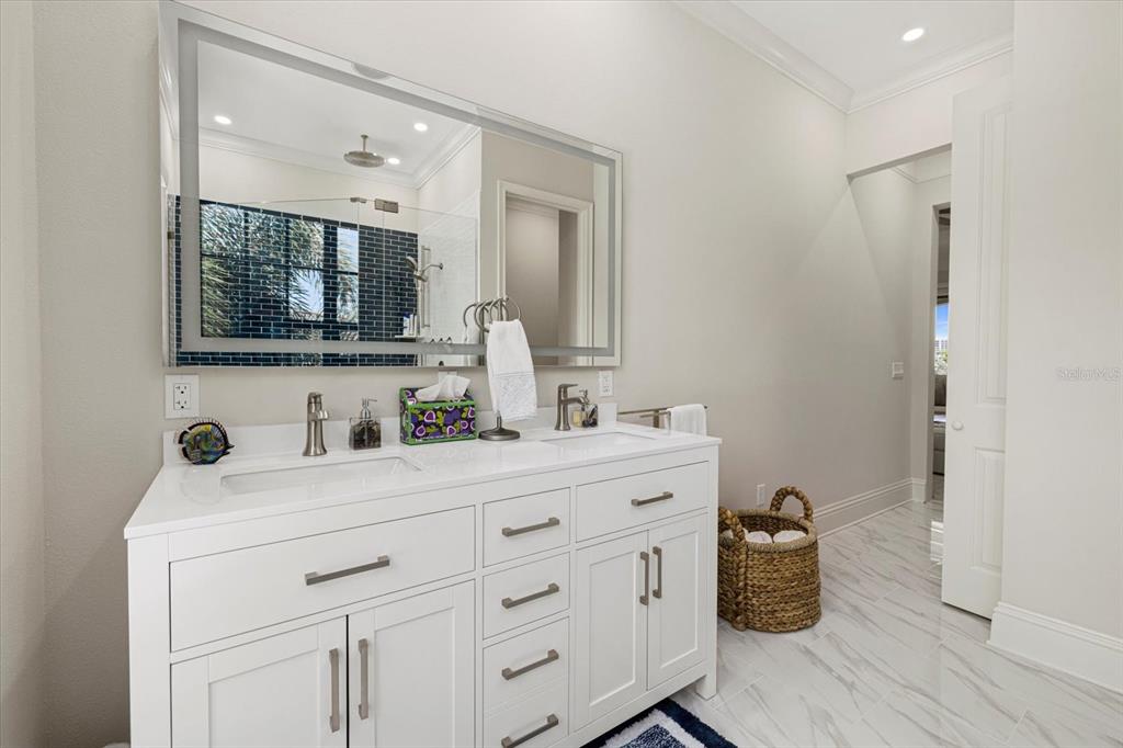 531 Ranger Lane Longboat Key, FL 34228 - Photo 48 of 88 Gallery Image 48